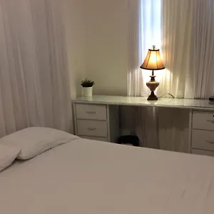 In Center With Parking 1-3 Bedrooms And Free Wifi Guest house